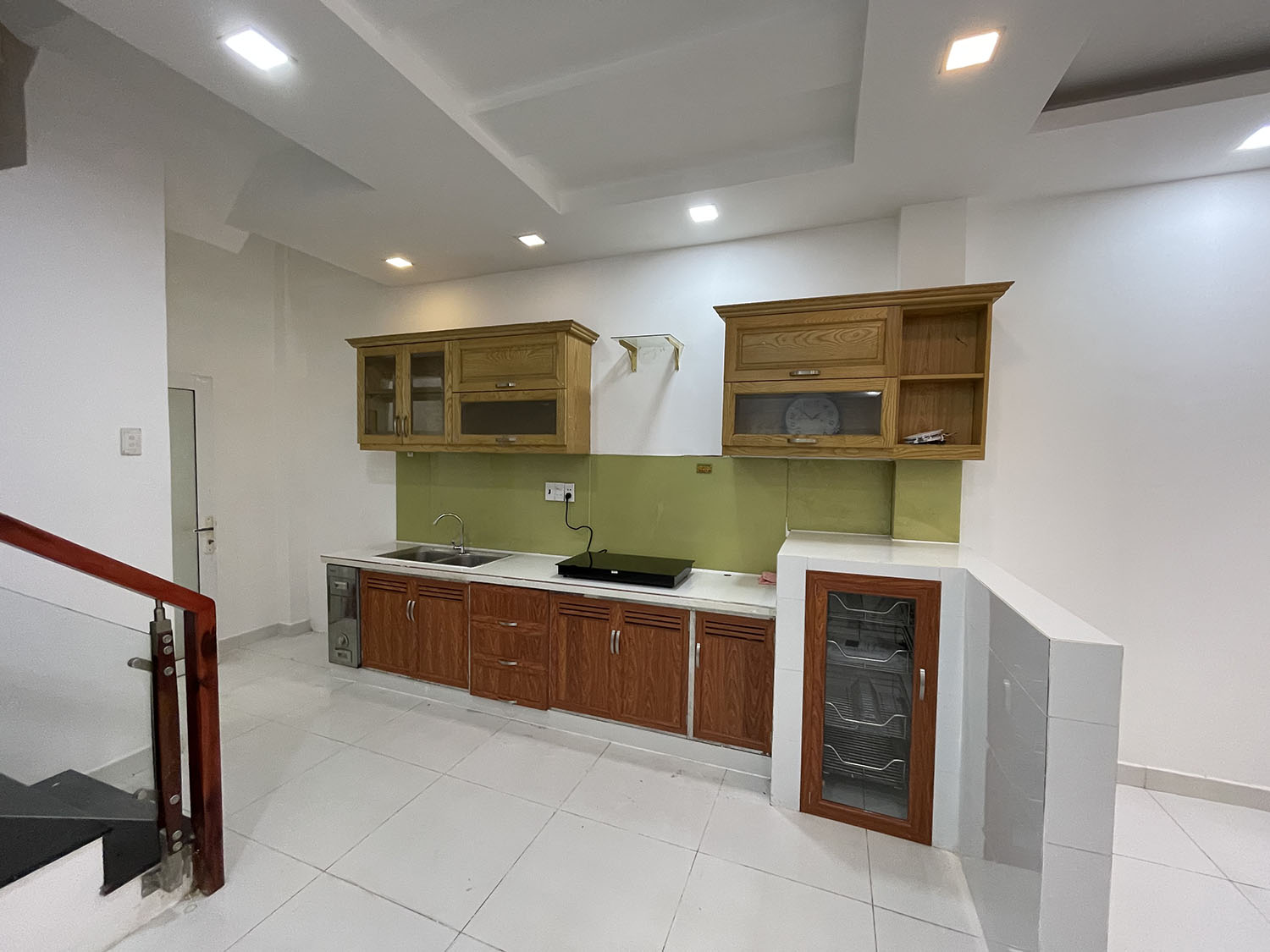 Chính chủ cho thuê nhà 3 lầu thiết kế cổ điển hẻm ôtô 7 chỗ 482/69K Lê Quang Định